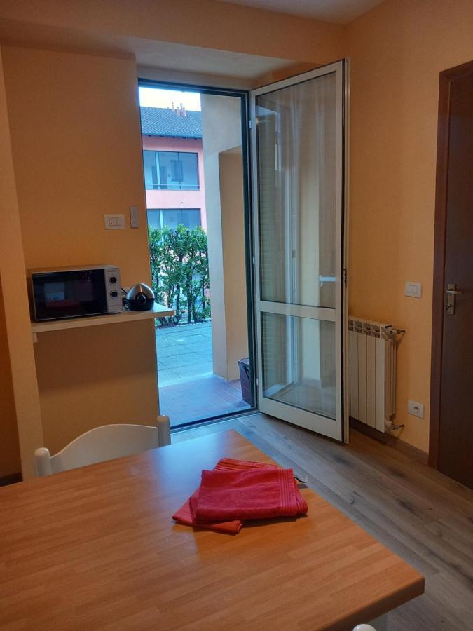 Sunshine Guesthouse Cannero Riviera Exterior foto